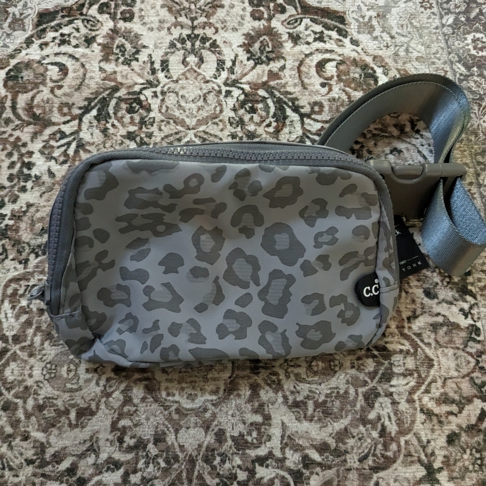 NWT CC Beanie Belt Bag Leopard Gray